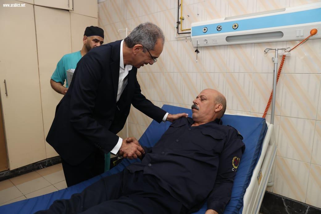 وزير الاتصالات يقطع زيارته للخارج ويتفقد موقع حريق سنترال رمسيس ويزور المصابين بالمسشفيات