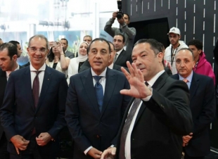 رئيس الوزراء يتفقد جناح أورنچ مصر بـ Cairo ICT وهشام مهران يستعرض خدمات النيابة الرقمية وأحدث حلول الذكاء الاصطناعي وأول مساعد ذكي بالمطارات